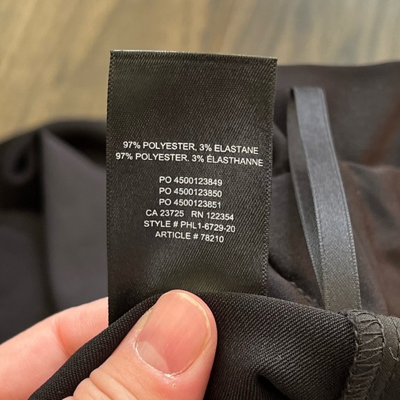 Aritzia Babaton Bello Short - Black - Size L - Picture 6 of 8